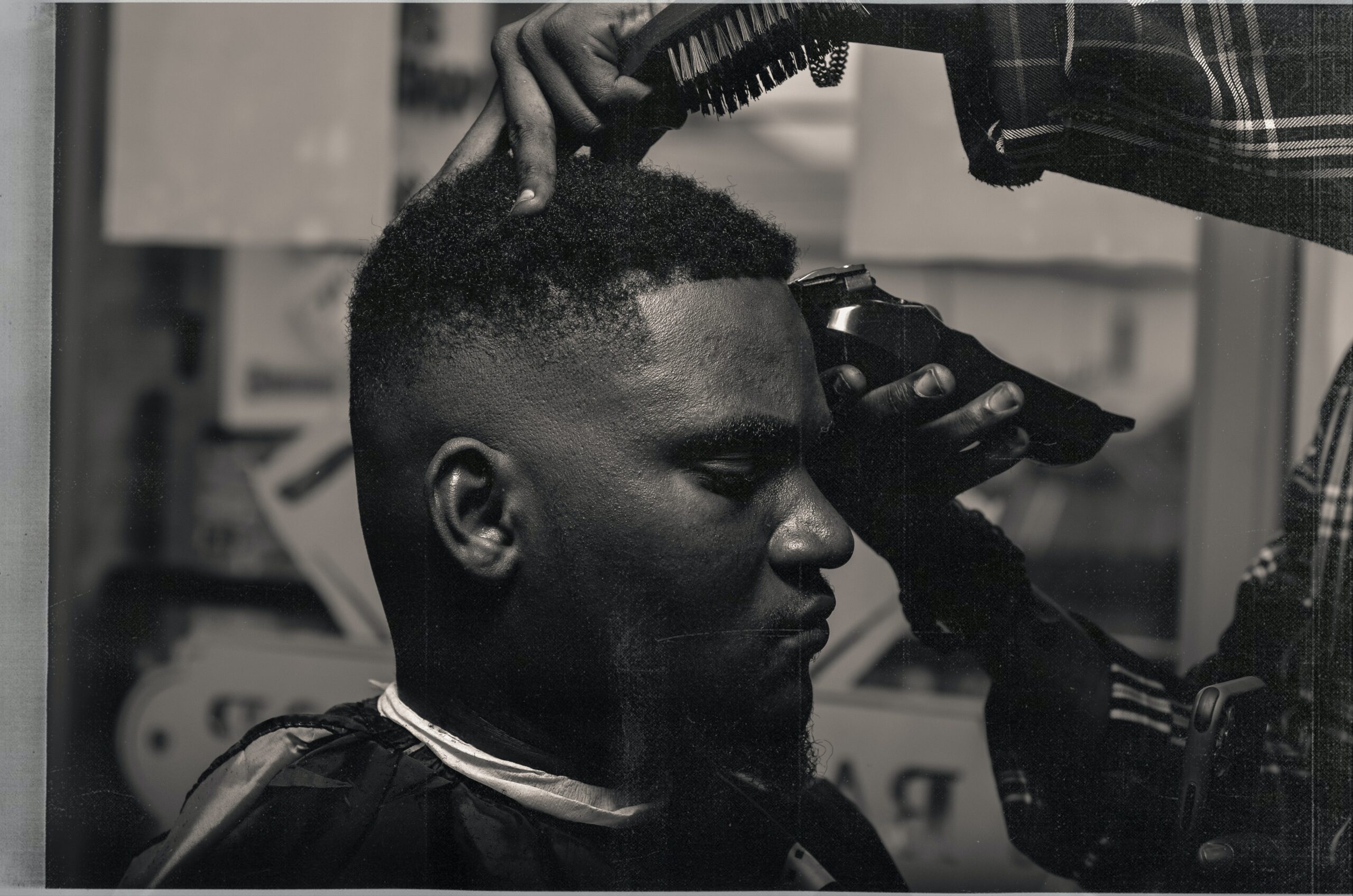You are currently viewing The Bald Fade: A Trendsetting Haircut in Chicago’s Black Barbershops